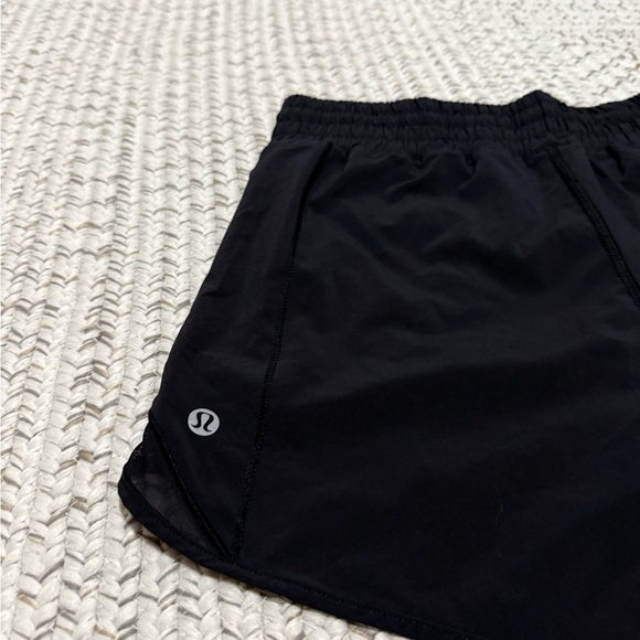 Lululemon Hotty Hot High-Rise Lined Short 4” - Picture 8 of 9